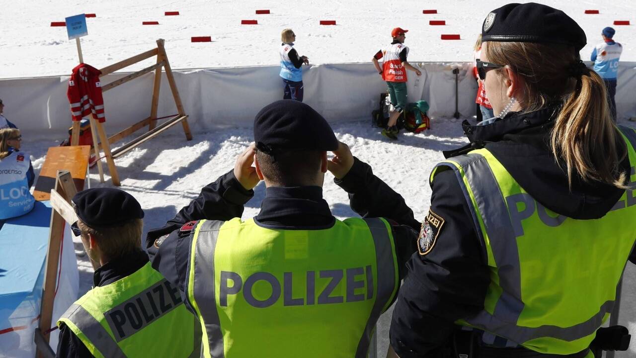 Starke Polizeipräsenz in Seefeld.  