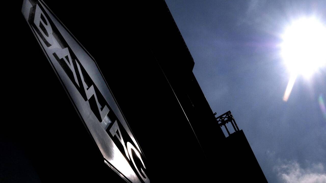 Im mutmaßlichen Betrugsfall Bawag/Refco, in der die Staatsanwaltschaft seit mehr als zehn Jahren ermittelt, werden vier ehemaligen Spitzenmanagern der Gewerkschaftsbank gerade die Anklageschriften zugestellt. (Symbolbild) Im mutmaßlichen Betrugsfall Bawag/Refco, in der die Staatsanwaltschaft seit mehr als zehn Jahren ermittelt, werden vier ehemaligen Spitzenmanagern der Gewerkschaftsbank gerade die Anklageschriften zugestellt. (Symbolbild)