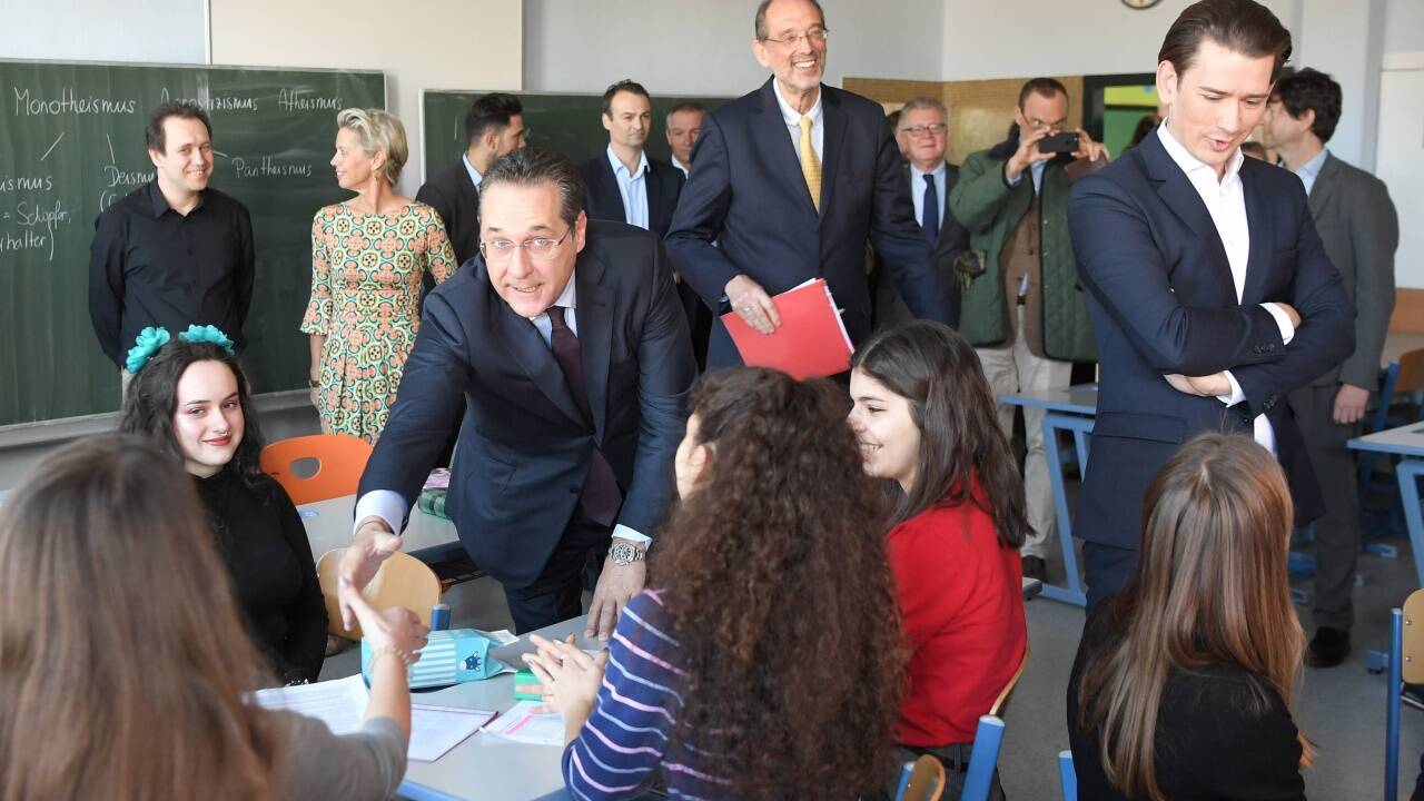 Auch Heinz-Christian Strache begrüßte die Schüler der Maturaklasse.  Auch Heinz-Christian Strache begrüßte die Schüler der Maturaklasse.