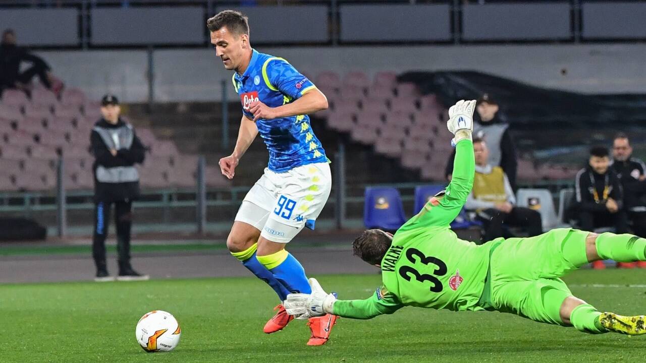 Milik auf dem Weg zum 1:0.   Milik auf dem Weg zum 1:0.