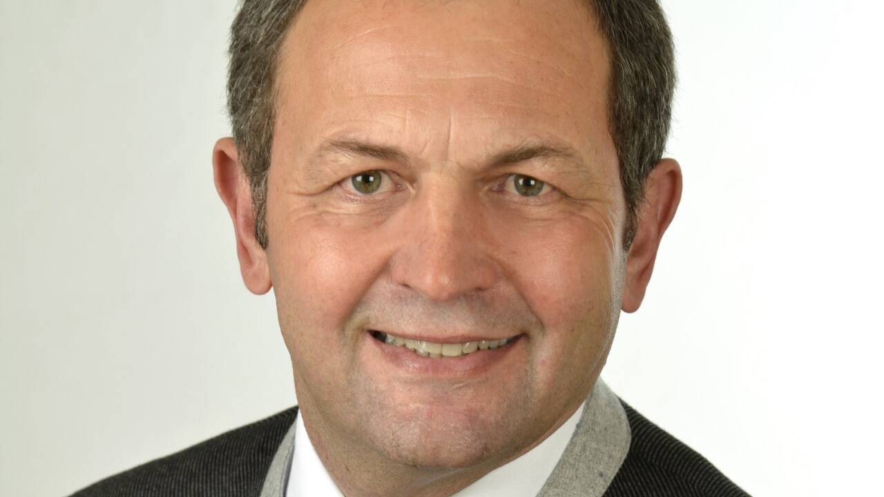 Am 28.11.2018 wurde Karl Huemer (ÖVP) von der Gemeindevertretung zum Bürgermeister von Rußbach am Paß Gschütt gewählt. Am Sonntag holte er bei der Bürgermeisterwahl 60,1 Prozent (− 30,8 Prozent).  