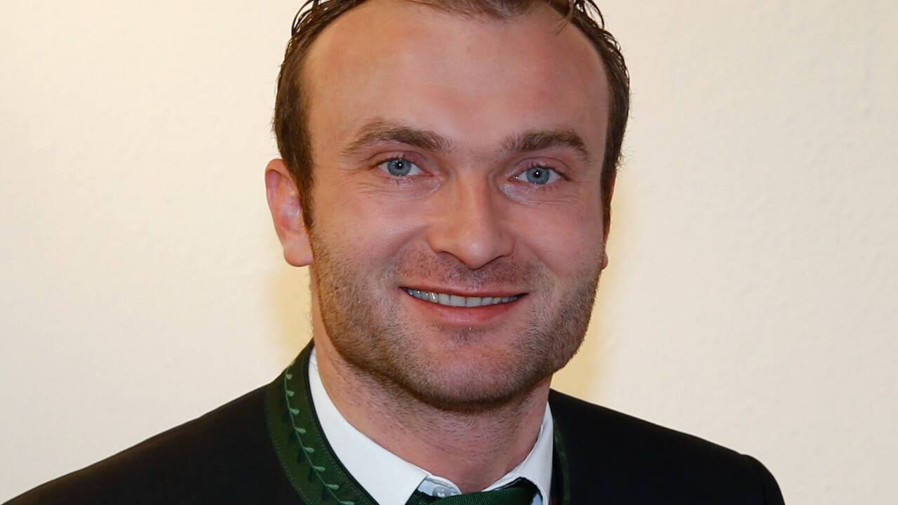 Friedrich Holztrattner (ÖVP) wird mit 74,4 Prozent (+ 16,5 Prozent) erneut Bürgermeister von Bad Vigaun.  