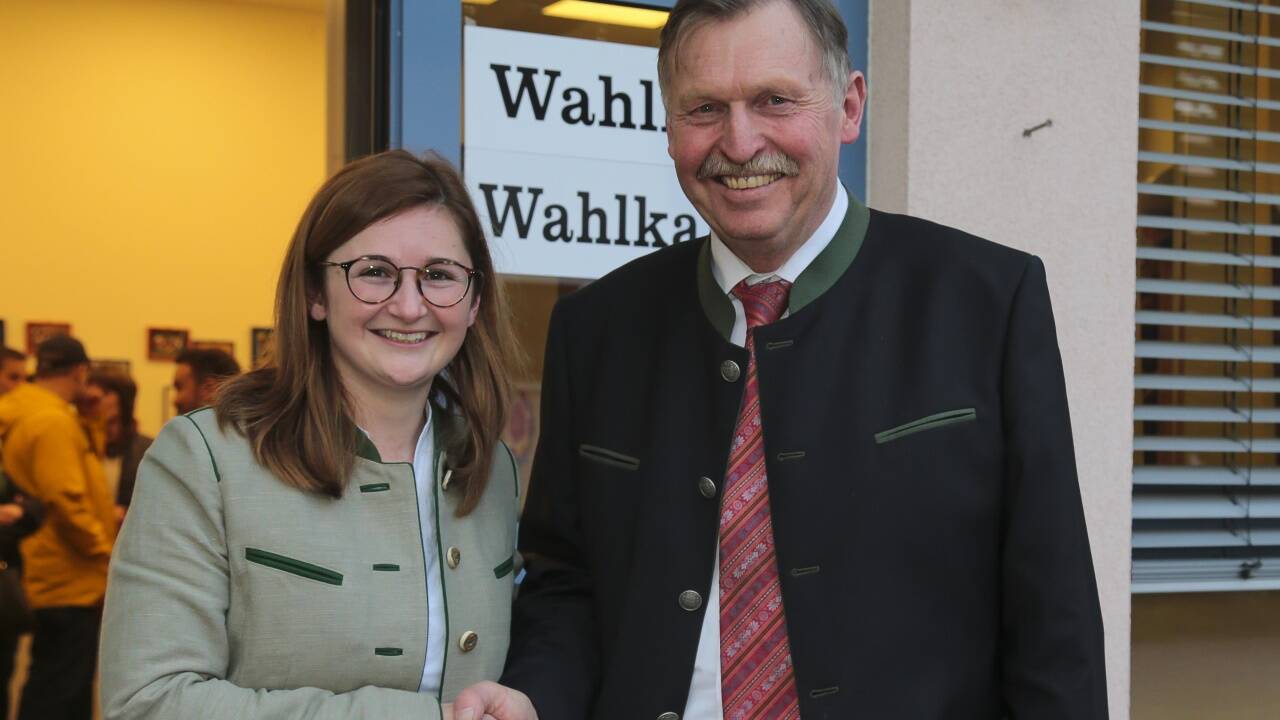 In Großgmain schaffte es Sebastian Schönbuchner im ersten Wahlgang, Marlene Svazek (FPÖ) wurde Vizebürgermeisterin. 