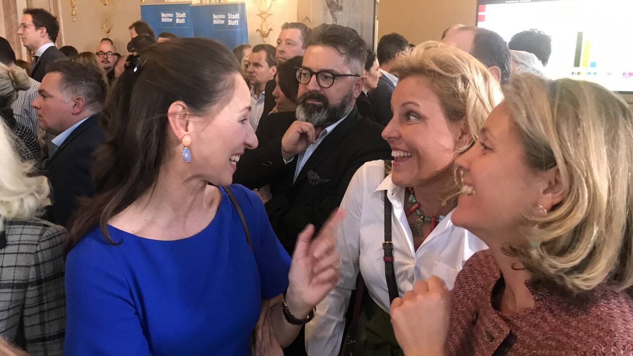Jubeln über den ÖVP-Sieg: Alexandra Preuner, Christina Haslauer und Barbara Unterkofler.  