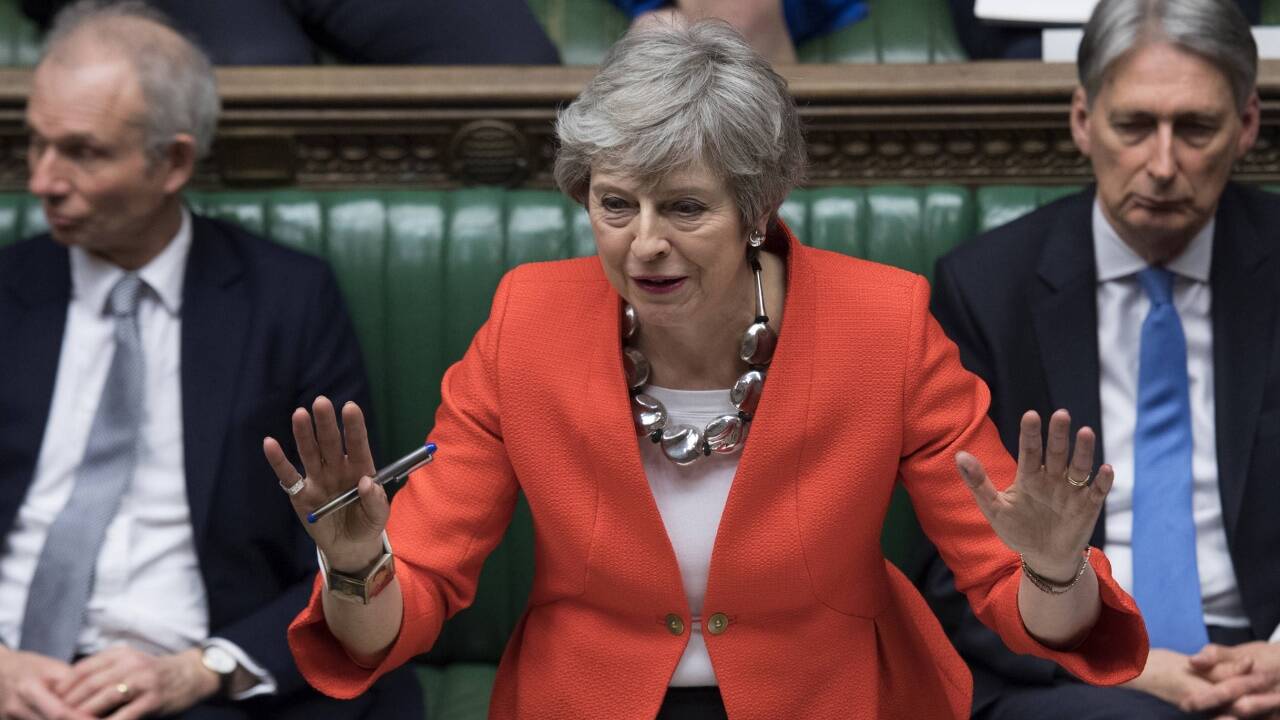 Stundenlang sprach Theresa May trotz zunehmender Heiserkeit.  