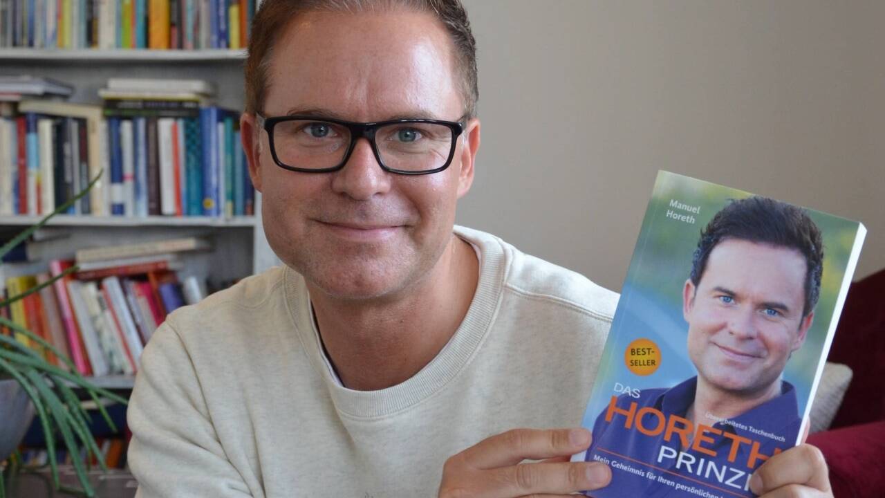 Auch mit seinen Büchern ist Manuel Horeth erfolgreich. 