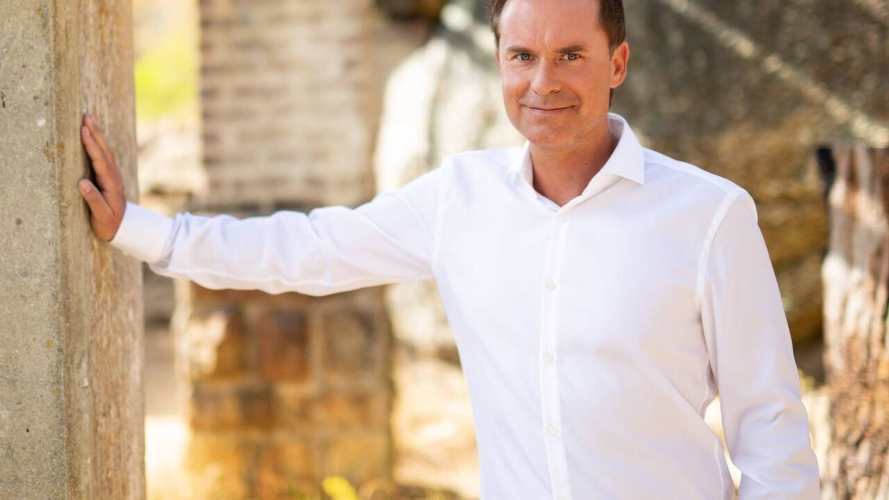 Manuel Horeth ist als Mentalist bekannt und hilft auch Spitzensportlern auf ihrem Weg zum Erfolg.  