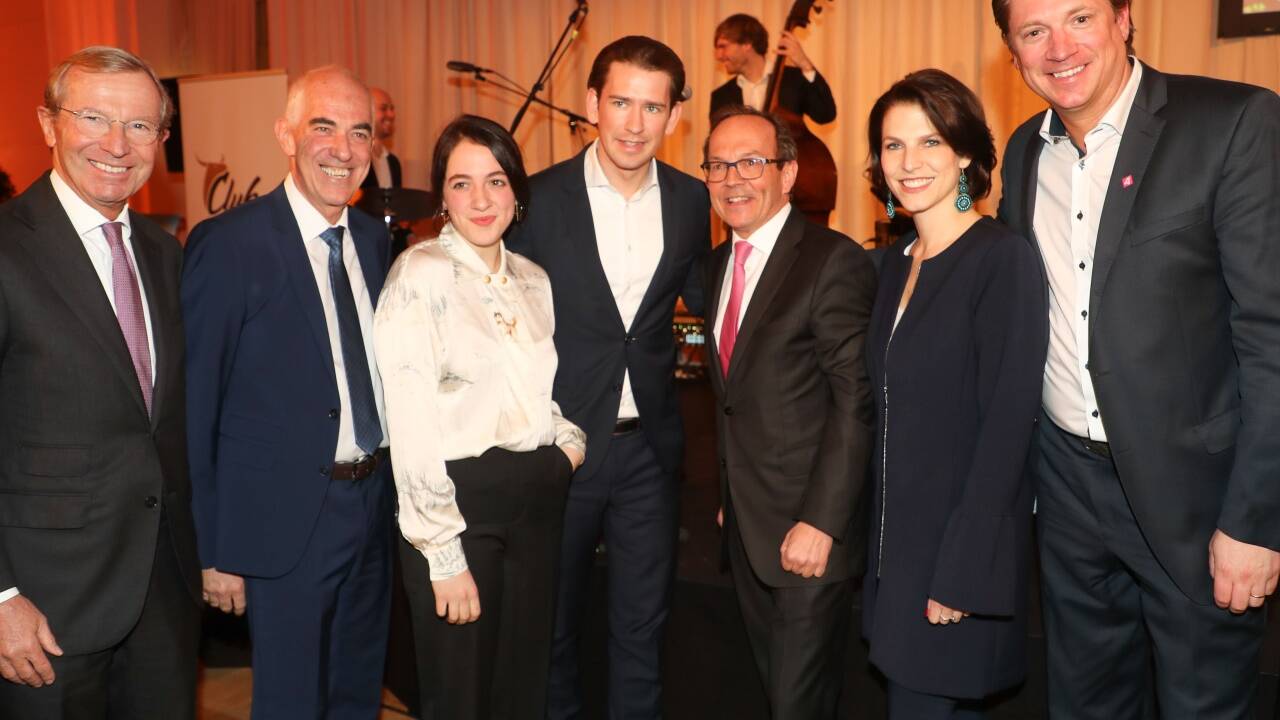 Wilfried Haslauer, Walter und Judith Altenberger, Sebastian Kurz, Peter Haubner, Karoline Edtstadler und Michael Stix. 