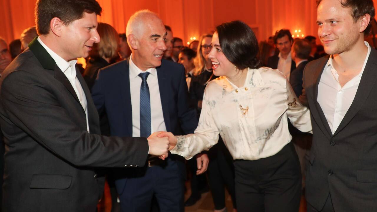 SN-Geschäftsführer Maximilian Dasch, Walter und Judith Altenberger, Adrian Goiginger. 