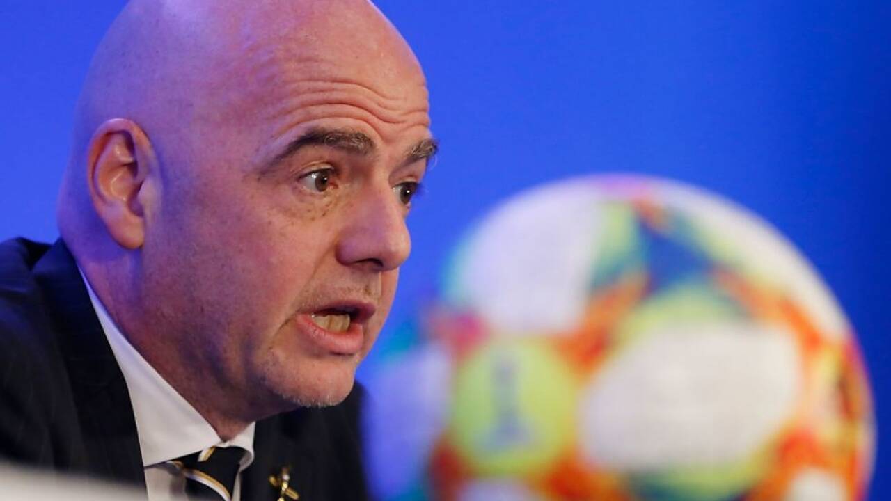 Der Ball rollt nicht ganz so, wie es der FIFA-Boss gern hätte  Der Ball rollt nicht ganz so, wie es der FIFA-Boss gern hätte
