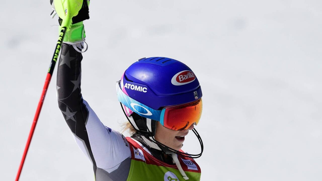 Mikaela Shiffrin hat ihre beeindruckende Slalomsaison mit einem Sieg beendet.  Mikaela Shiffrin hat ihre beeindruckende Slalomsaison mit einem Sieg beendet.