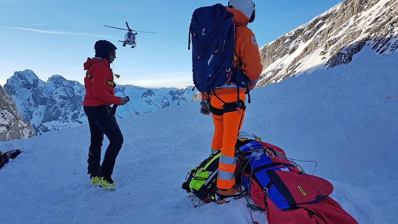 Die bayerische Bergwacht im Einsatz. Die bayerische Bergwacht im Einsatz.