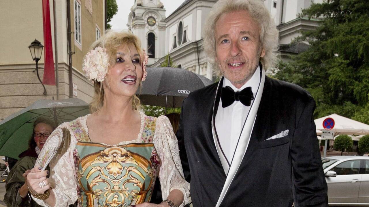 Thea und Thomas Gottschalk bei den Salzburger Festspielen im August 2017. Sie besuchten die „Aida“.   Thea und Thomas Gottschalk bei den Salzburger Festspielen im August 2017. Sie besuchten die „Aida“.