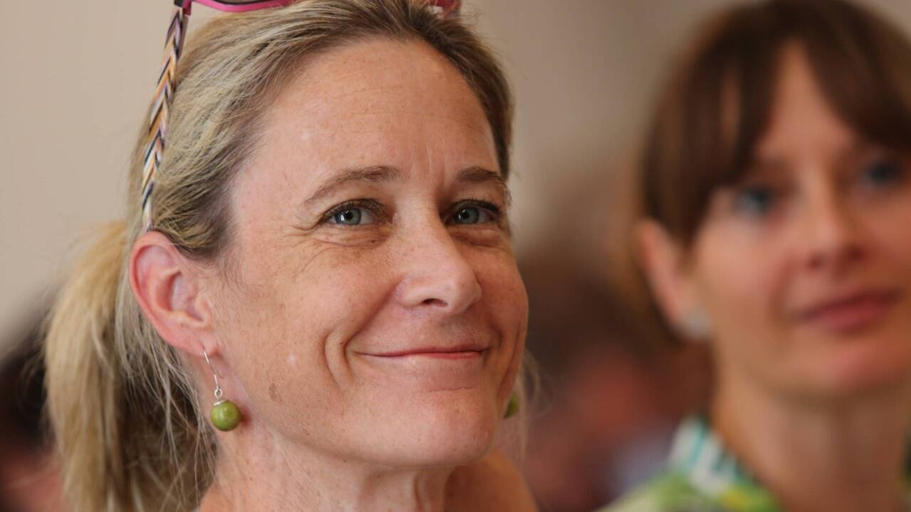 Kimbie Humer-Vogl (links) will mehr Geld für Halleins Bildungseinrichtungen. 