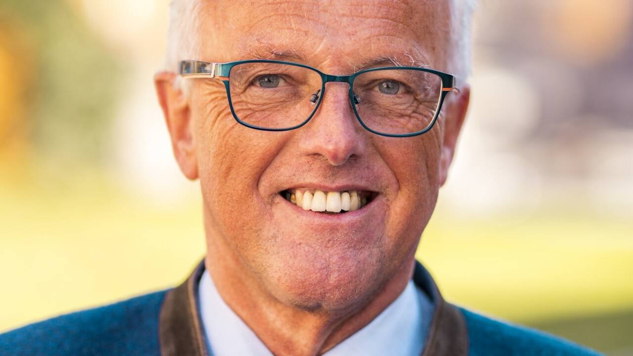 Er trat in der Stichwahl gegen Johann Freiberger (SPÖ) an.  