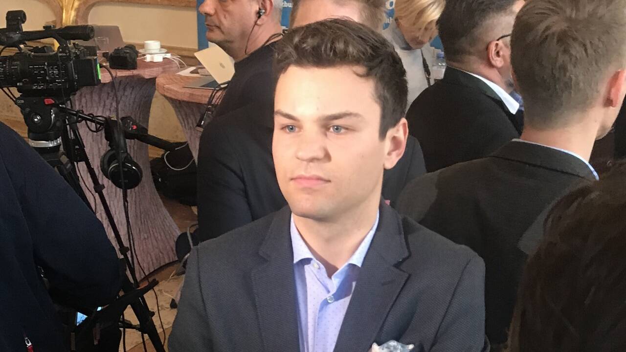 „Opposition ist scheiße“, kommentierte Lukas Rößlhuber von den NEOS.  