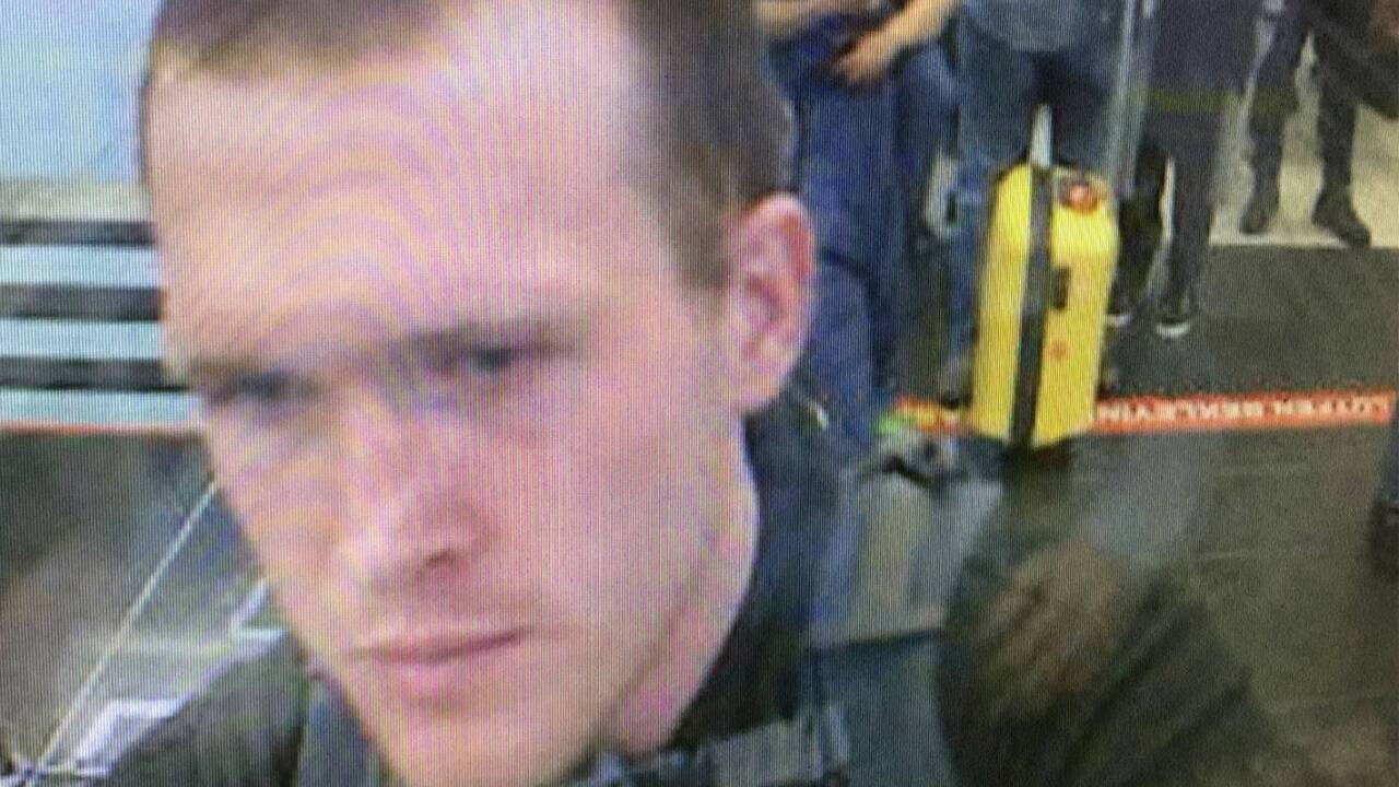 Der Hauptverdächtige Brenton Tarrant – dieses Bild stammt aus einer Überwachungskamera des Flughafens Istanbul aus dem März 2016: Welche Verbindung hat der Australier nach Österreich? 