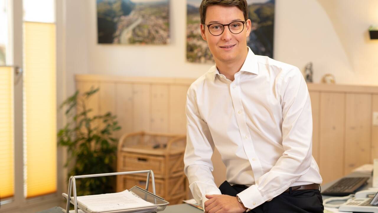 Florian Scheicher wird mit 26 Jahren Vizebürgermeister in Hallein.  