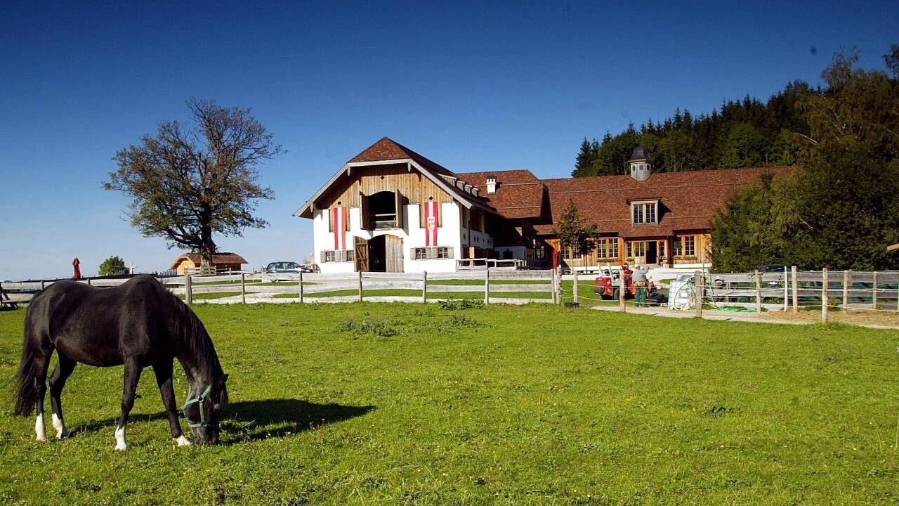 Der Aiderbichl-Hauptsitz in Henndorf. Der Aiderbichl-Hauptsitz in Henndorf.