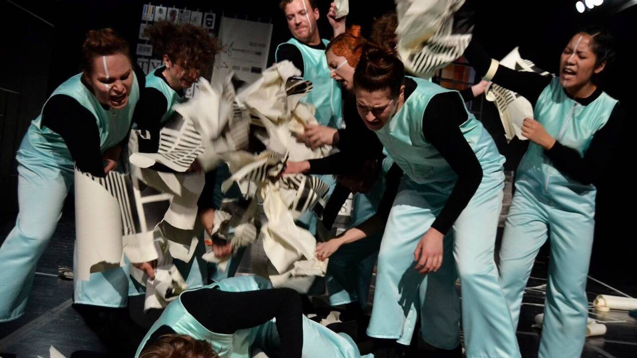 „Mitwisser“, Abschlussproduktion des Schauspiel-Abteilung der Universität Mozarteum 