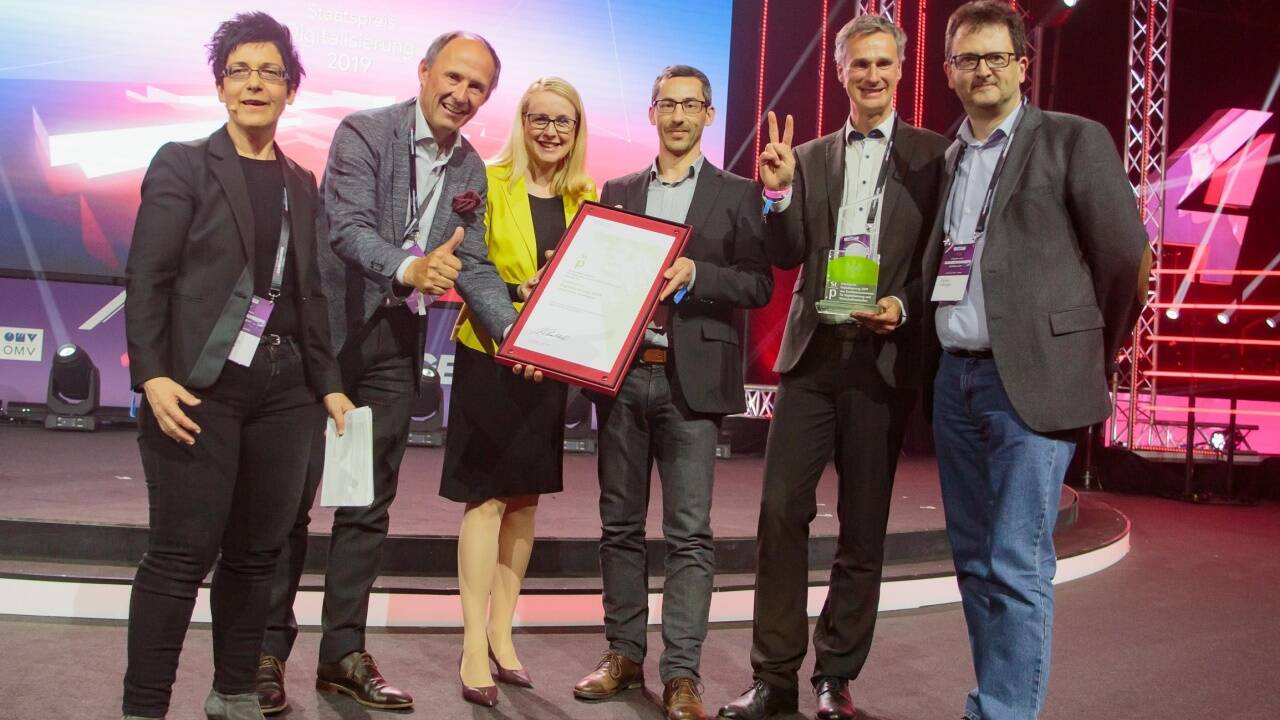 Die SalzburgerLand Tourismus GmbH hat den Preis in der Kategorie „Künstliche Intelligenz“ erhalten. 