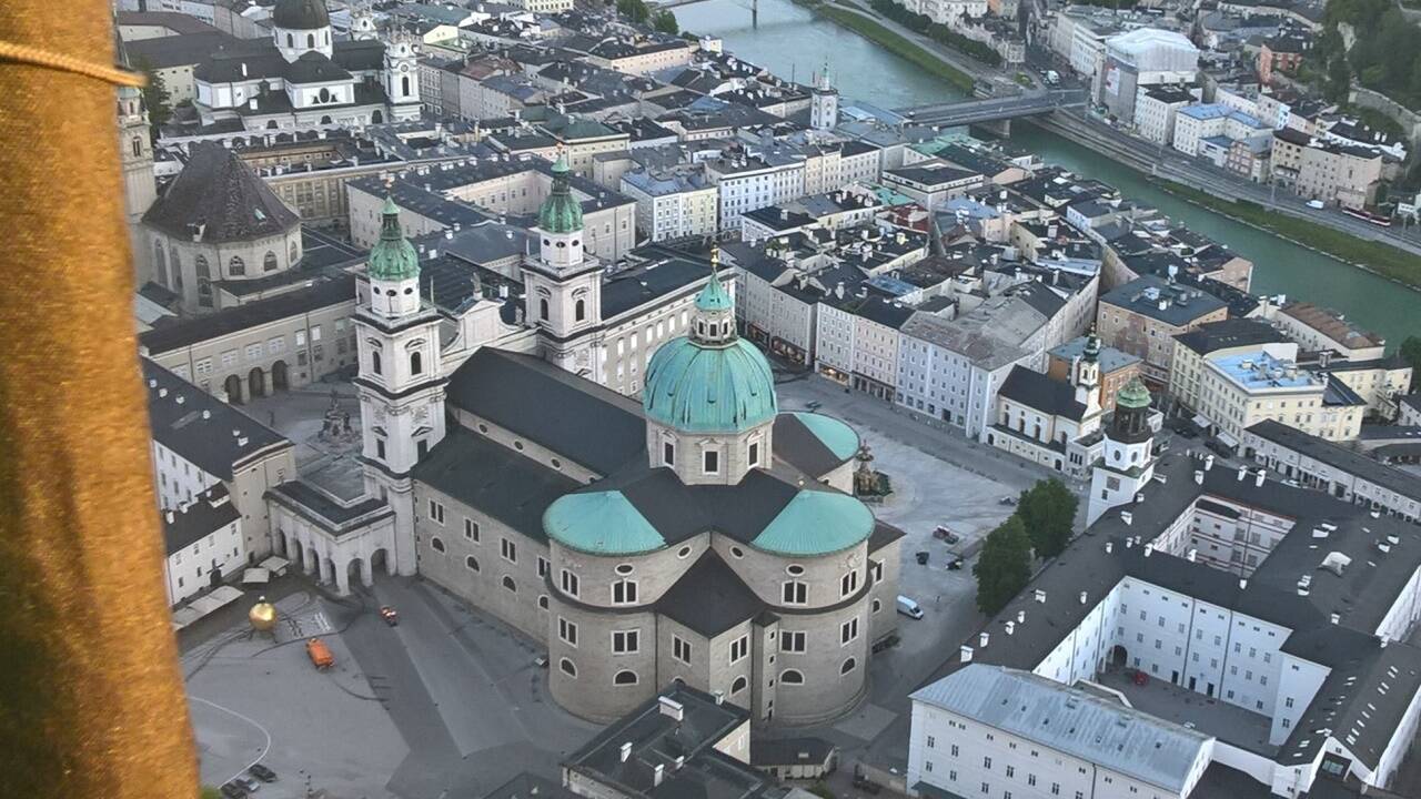 Von 11. bis 18. Mai findet das Internationale Ballonmeeting Salzburg statt. Als gewerblicher Unternehmer für Ballonfahren bietet Veranstalter und Pilot Michael Reinold das ganze Jahr über Fahrten über Salzburg an. Hier sehen Sie einige Aufnahmen.  