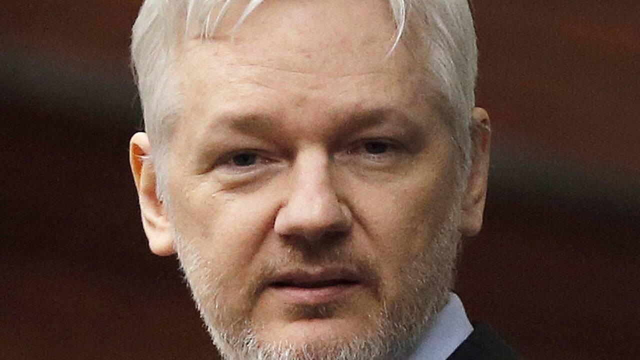 Julian Assange – das Foto zeigt ihn auf dem Balkon der ecuadorianischen Botschaft in London am 5. Februar 2016. 