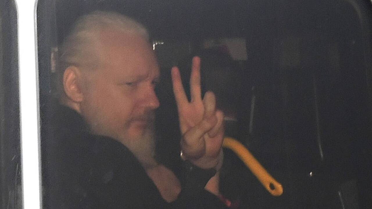 Wikileaks-Gründer Julian Assange wurde am Donnerstag von der britischen Polizei festgenommen. 