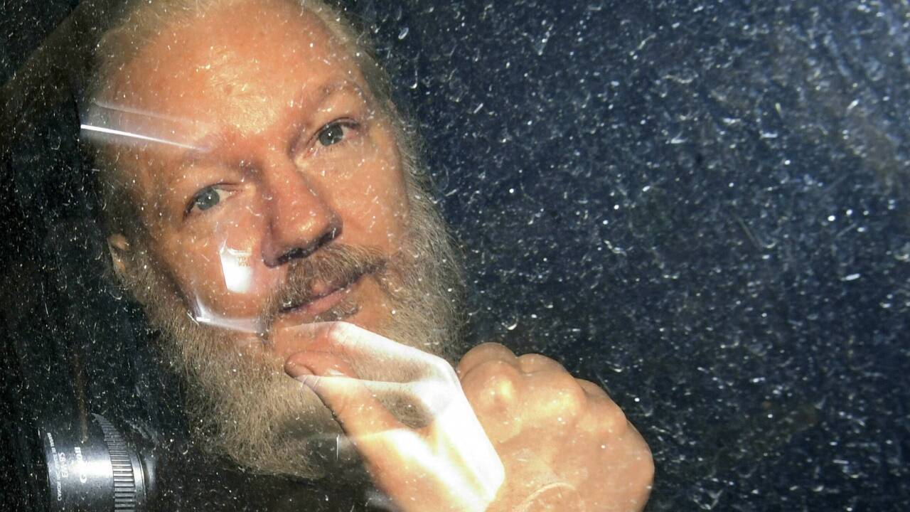 Wikileaks-Gründer Julian Assange wurde am Donnerstag von der britischen Polizei festgenommen. 