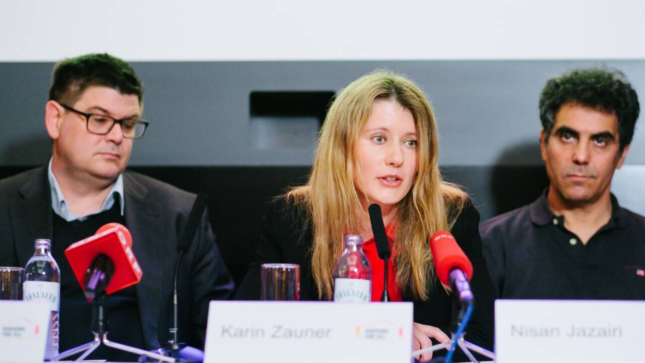 Karin Zauner-Lohmeyer mit zwei ihrer Mitstreiter. Karin Zauner-Lohmeyer mit zwei ihrer Mitstreiter.