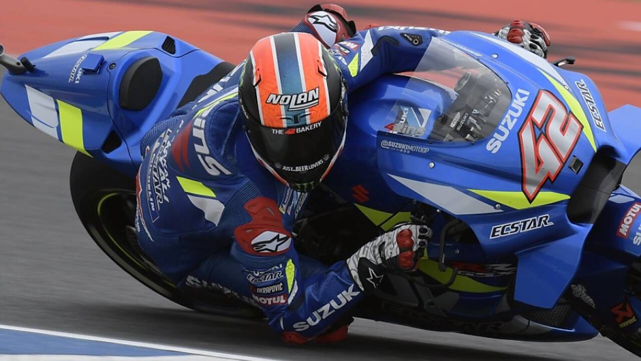 Alex Rins überholte Rossi und holte sich den Sieg 