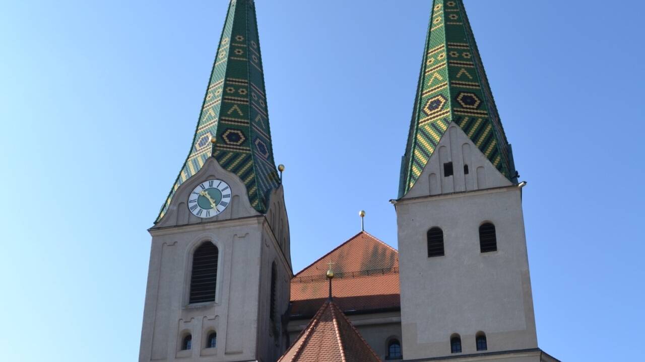 Viel Köstliches aus Bio-Anbau wird rund um die Kirchtürme von Beilngries kredenzt.  Viel Köstliches aus Bio-Anbau wird rund um die Kirchtürme von Beilngries kredenzt.