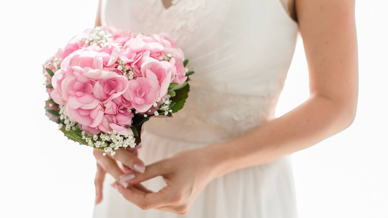 Wichtiges Detail einer Hochzeit: der Brautstrauss. 