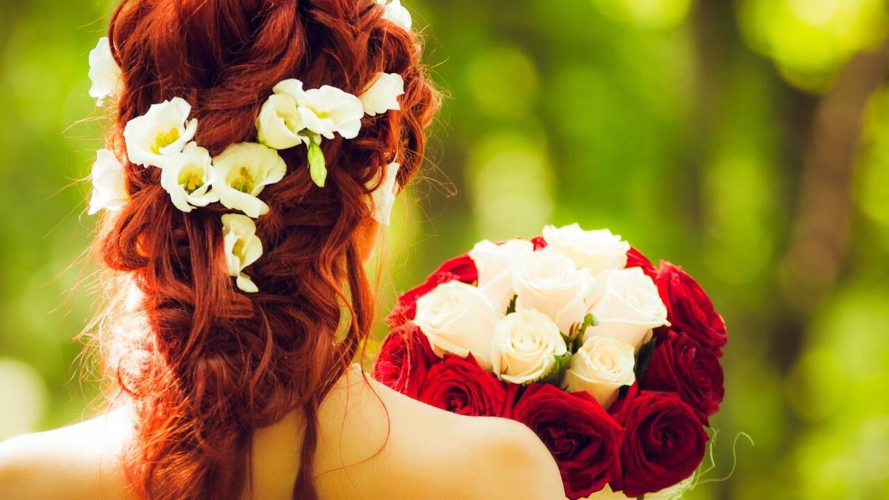 Wichtiges Detail einer Hochzeit: der Brautstrauss. 