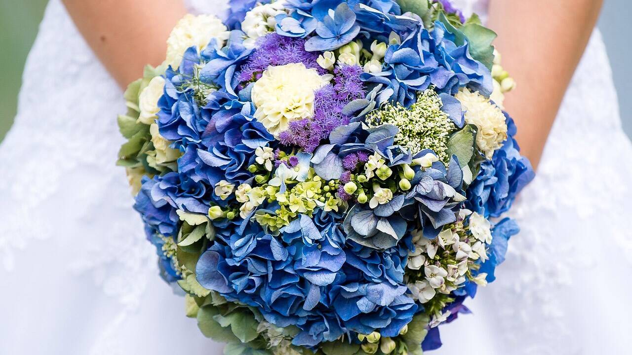 Wichtiges Detail einer Hochzeit: der Brautstrauss. 