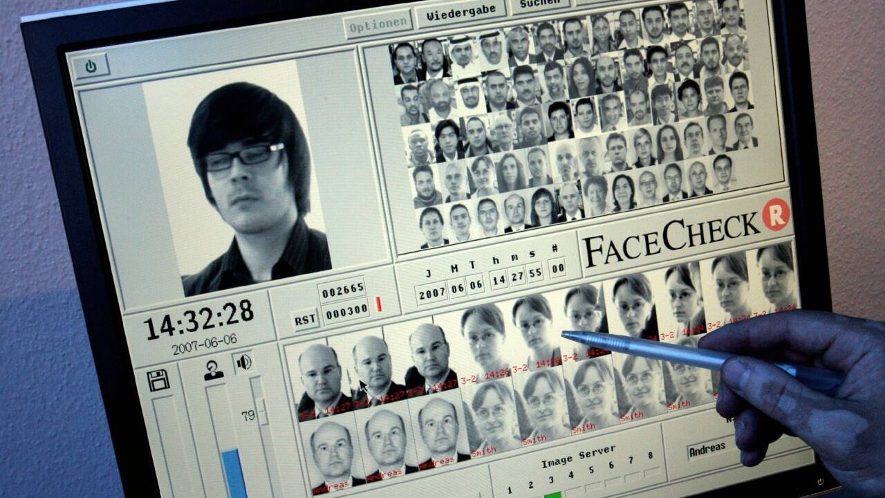 „FaceCheck“ heißt eine deutsche Software zur digitalen Gesichtserkennung (Symbolbild). „FaceCheck“ heißt eine deutsche Software zur digitalen Gesichtserkennung (Symbolbild).