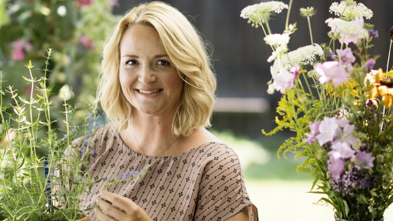 Karina Reichl kennt sich im alten Heilwissen der Salzburger Bauern aus und erzählt im Podcast „Die gefragte Frau“ davon. 