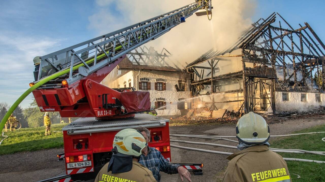 Brand auf dem Gehöft des Kollerbauern in Seeham. 