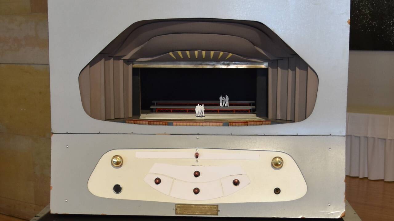 Modell für das Große Festspielhaus.  