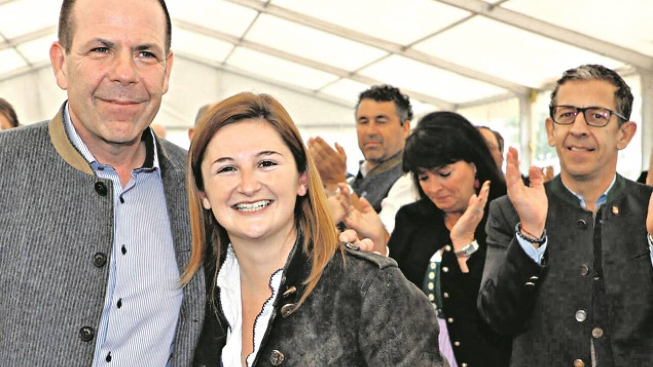 EU-Spitzenkandidat Harald Vilimsky, FPÖ-Chefin Marlene Svazek. EU-Spitzenkandidat Harald Vilimsky, FPÖ-Chefin Marlene Svazek.
