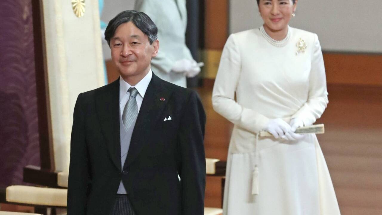 Der 59-jährige Naruhito trat am Mittwoch die Nachfolge seines Vaters Akihito an. 