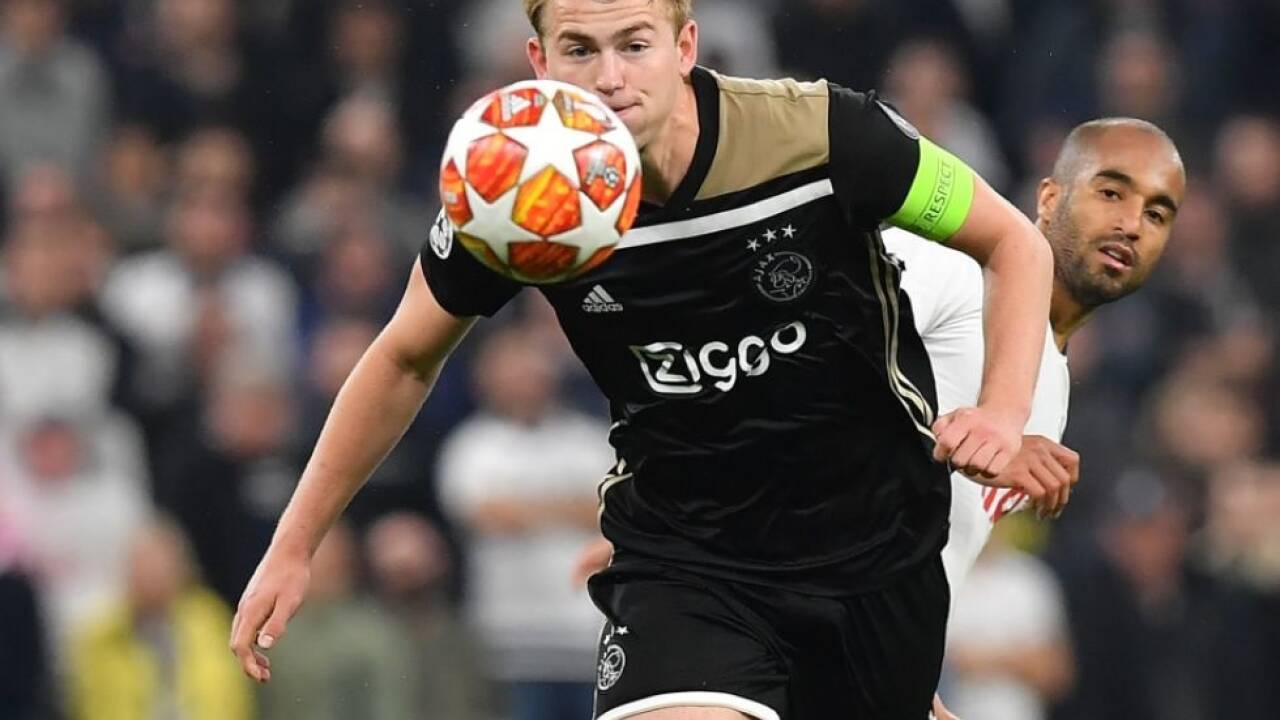 Auch im 9. Auswärtsspiel blieb Ajax Amsterdam unbesiegt 