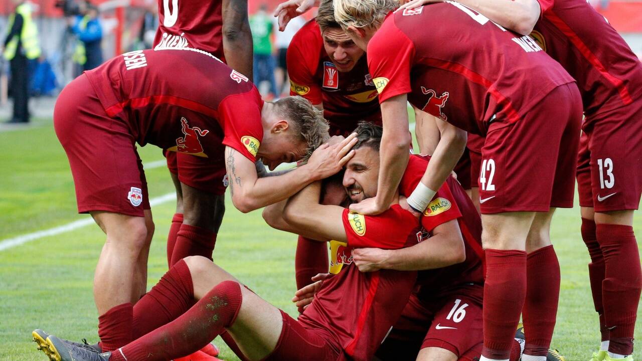 2:0 für Red Bull Salzburg.  2:0 für Red Bull Salzburg.