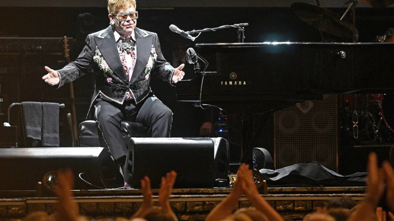 Elton John bei seiner Abschiedtournee in Wien. 