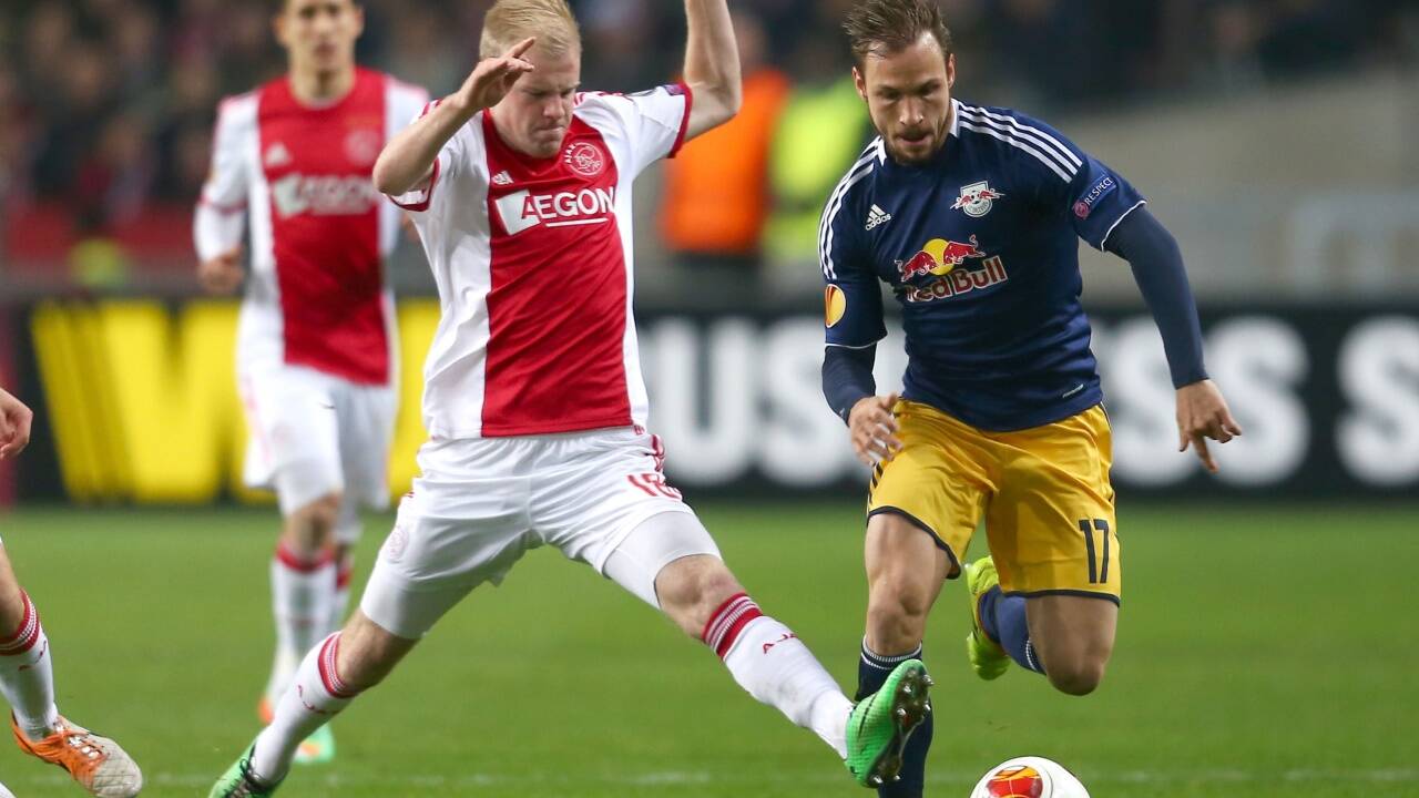 2014 kam es in der Europa League zum Duell Ajax Amsterdam gegen Red Bull Salzburg (r. Andreas Ulmer). In Zukunft wollen die beiden Clubs zusammenarbeiten. 2014 kam es in der Europa League zum Duell Ajax Amsterdam gegen Red Bull Salzburg (r. Andreas Ulmer). In Zukunft wollen die beiden Clubs zusammenarbeiten.