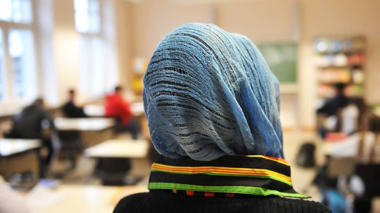 Künftig kein Kopftuch mehr in Volksschulen 