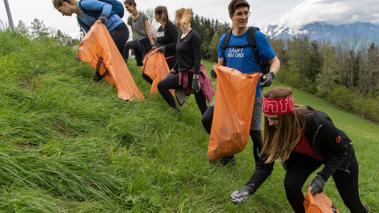 Mehr als 70 Freiwillige packten mit an.   Mehr als 70 Freiwillige packten mit an.