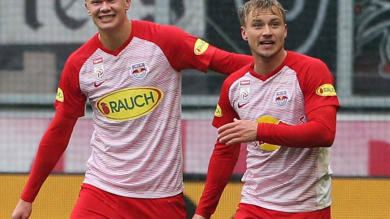 Erling Haaland (l.) jubelte mit seinem Landsmann Fredrik Gulbrandsen über sein Premierentor bei Red Bull Salzburg Erling Haaland (l.) jubelte mit seinem Landsmann Fredrik Gulbrandsen über sein Premierentor bei Red Bull Salzburg
