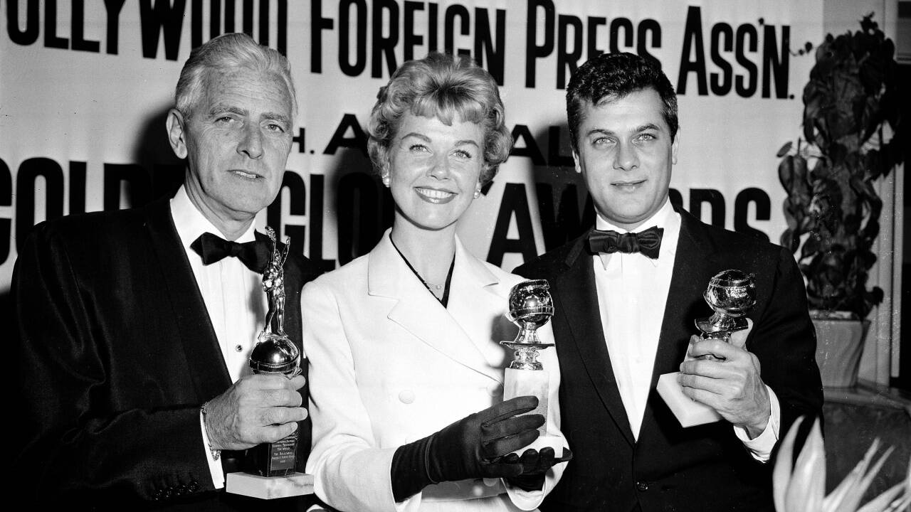 Doris Day 1958 mit Tony Curtis (rechts) und Buddy Adler Doris Day 1958 mit Tony Curtis (rechts) und Buddy Adler