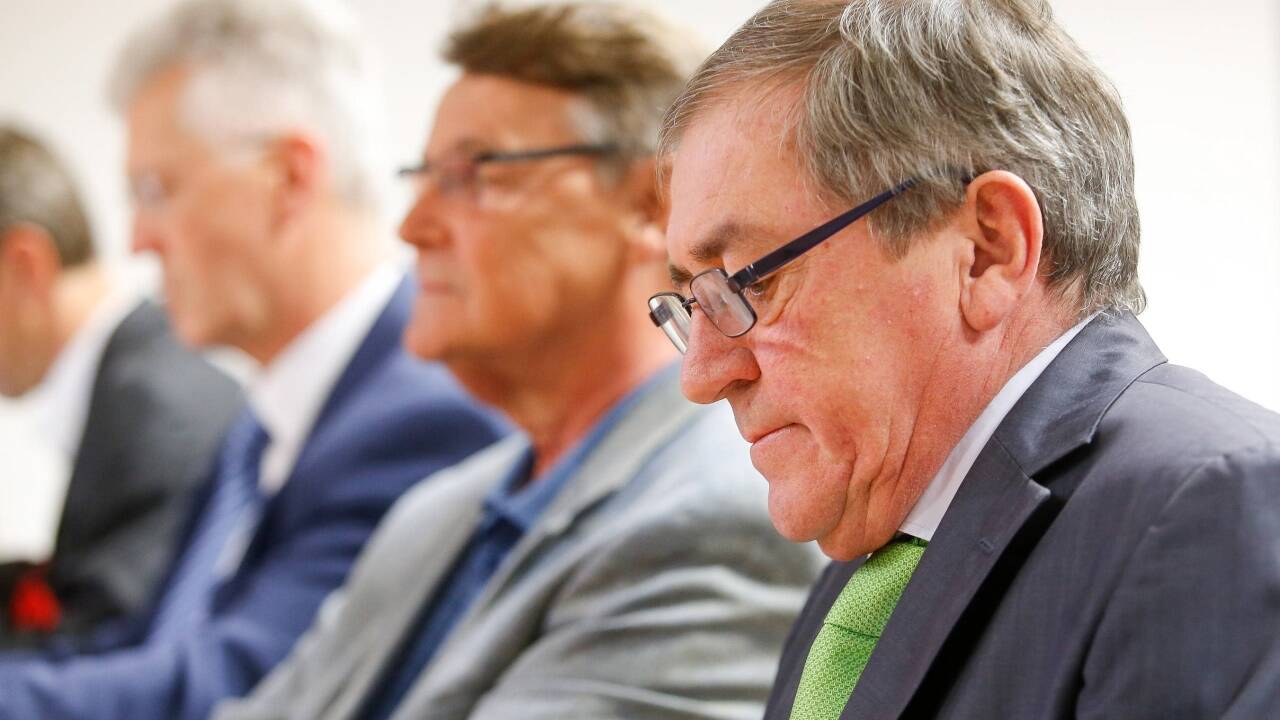 Heinz Schaden und Othmar Raus auf der Anklagebank im Juli 2017.  